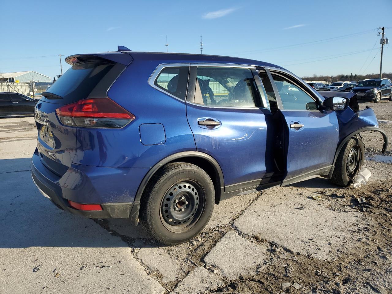 2018 NISSAN ROGUE S - Image 3