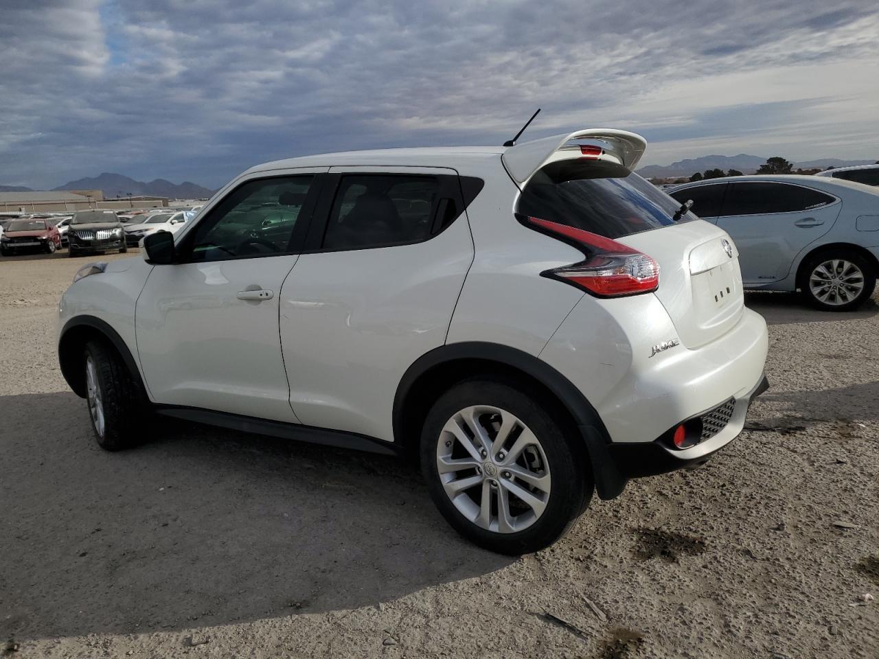 2016 NISSAN JUKE S - Фото 2
