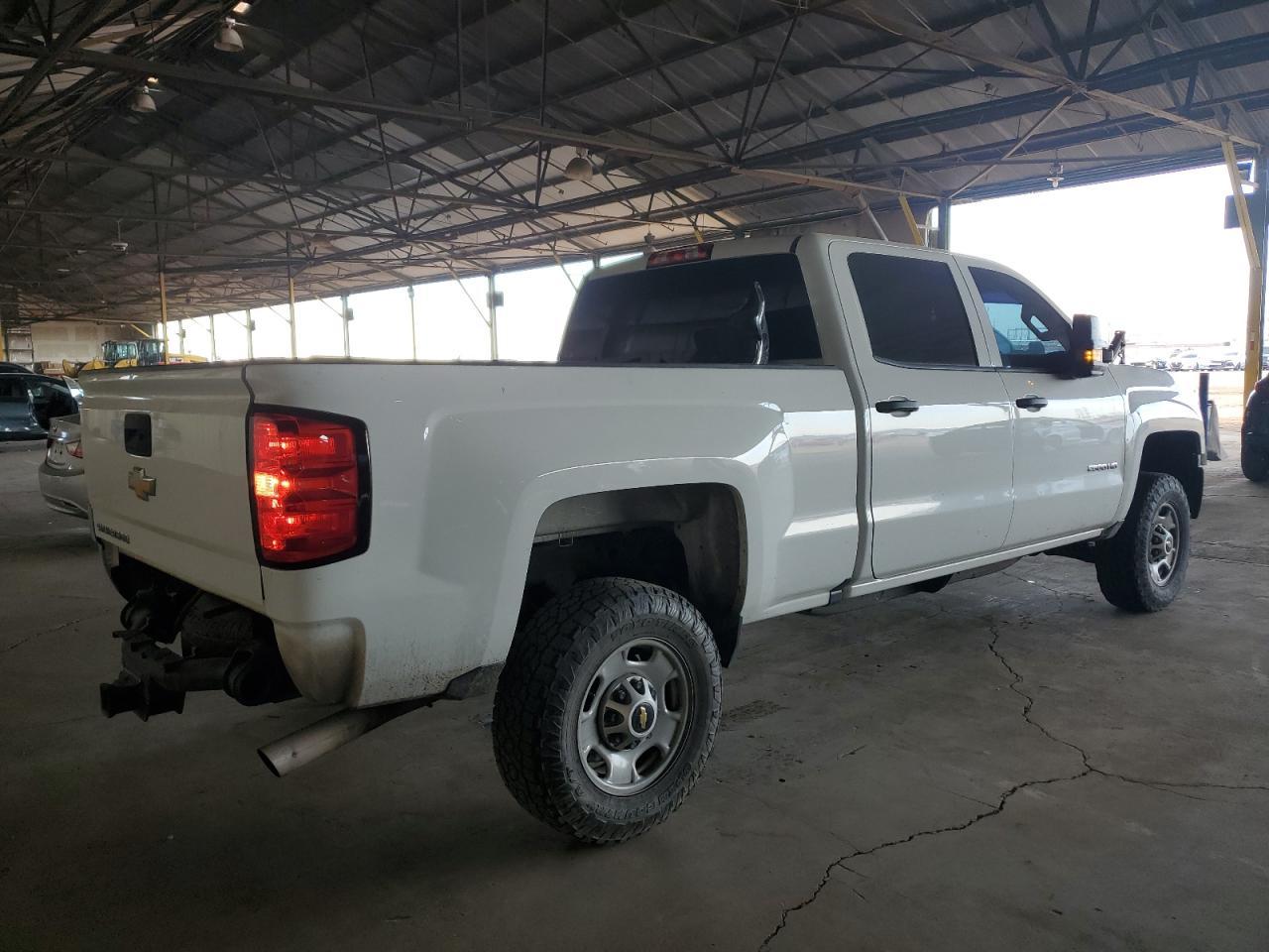 2019 CHEVROLET SILVERADO - Image 3