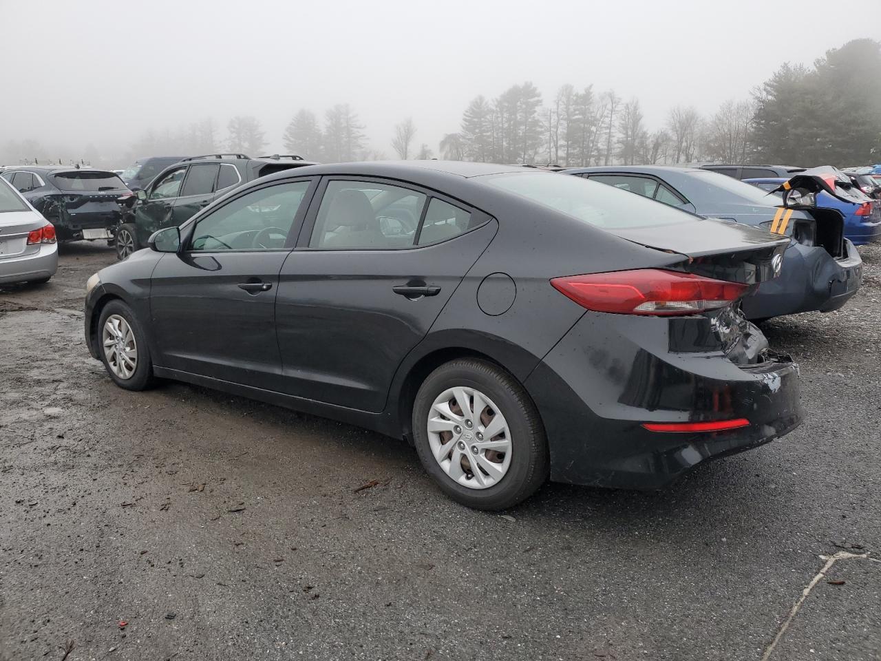 2018 HYUNDAI ELANTRA SE - Фото 2