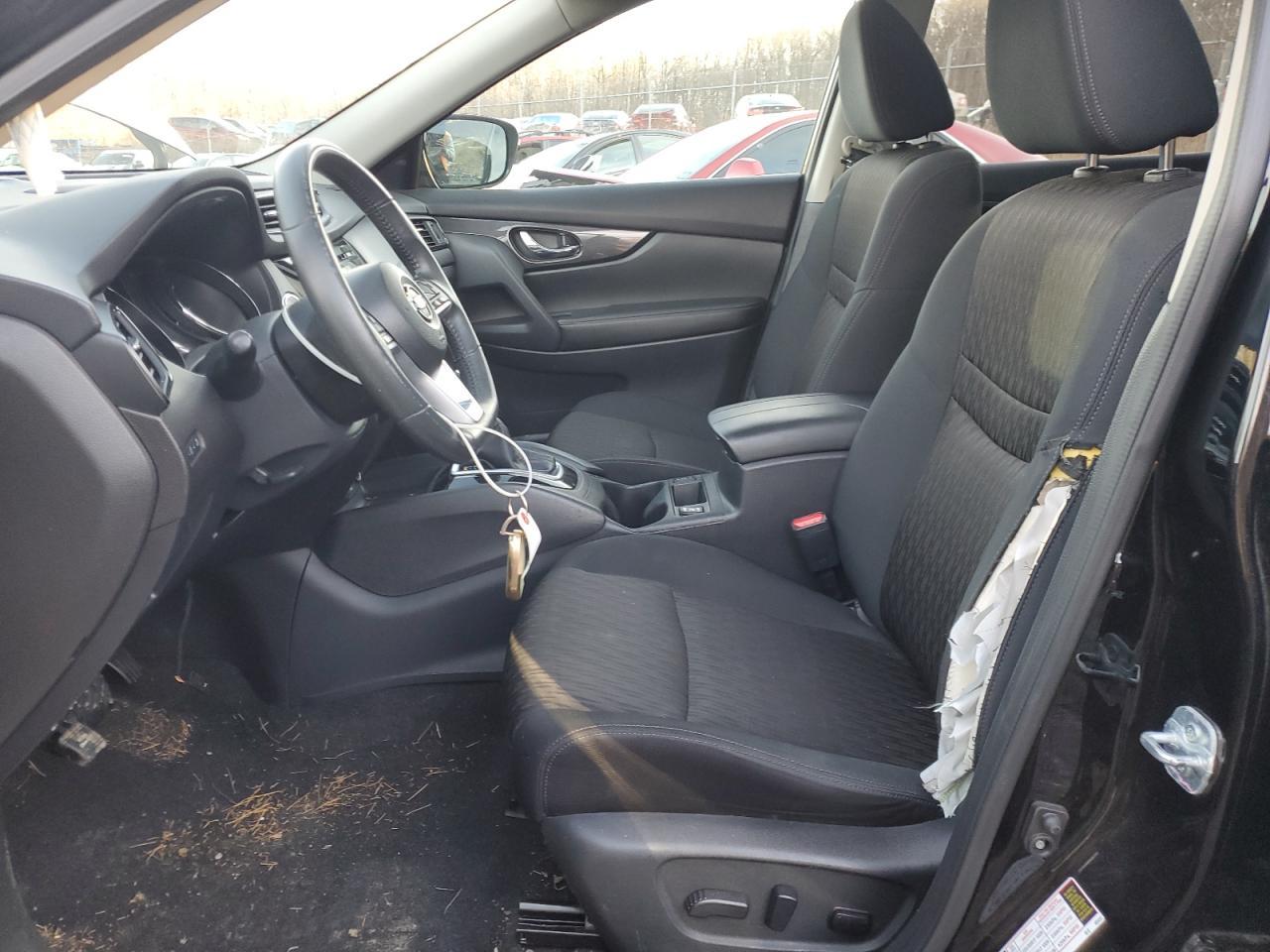 2017 NISSAN ROGUE SV - Image 7