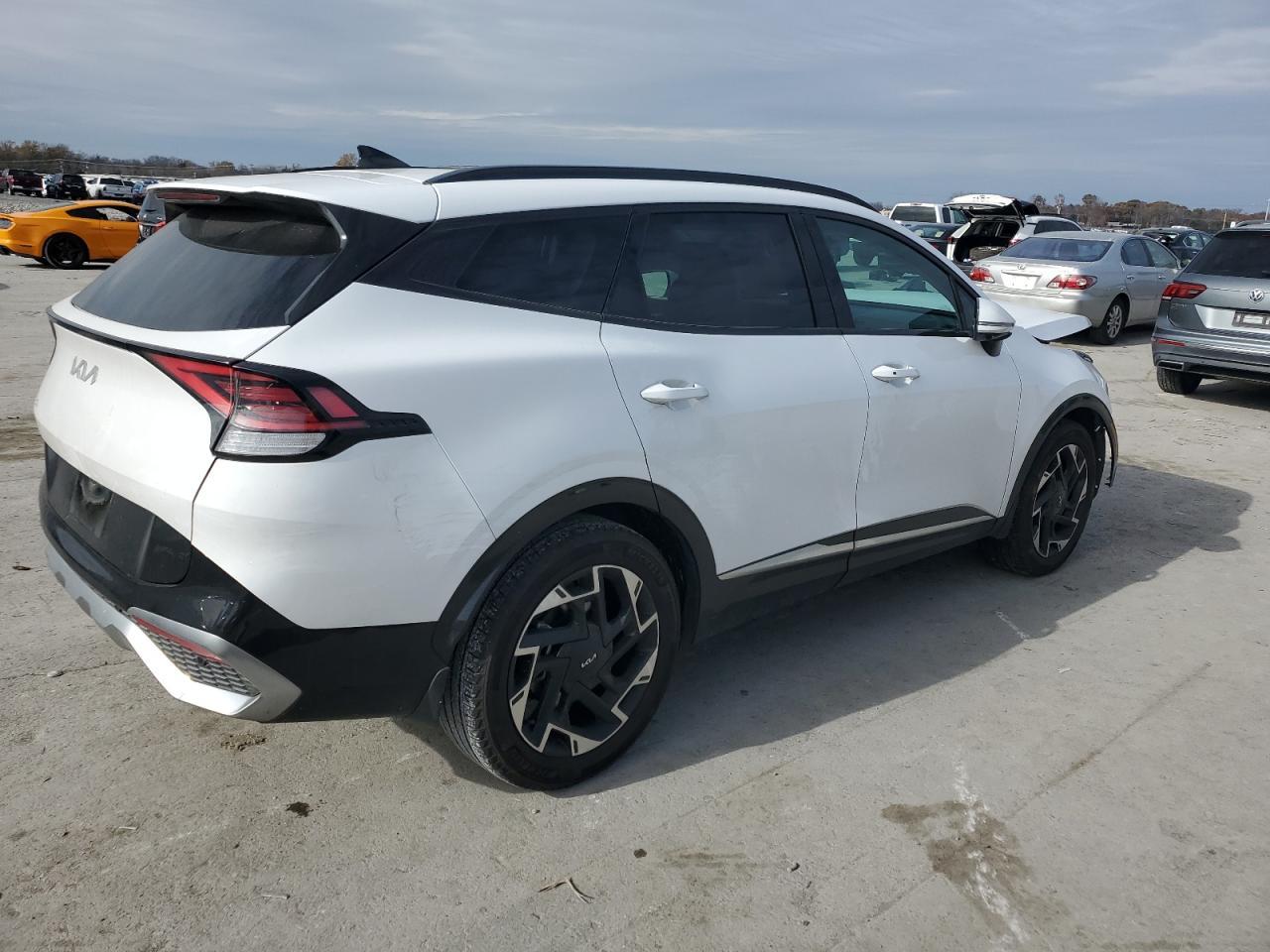 2023 KIA SPORTAGE S - Image 3
