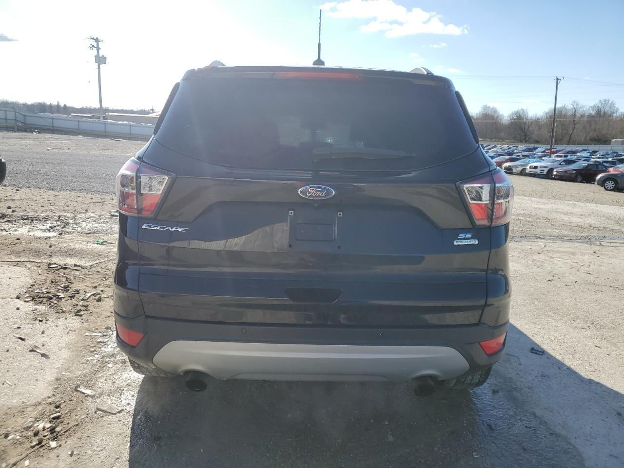 2017 FORD ESCAPE SE - Image 6