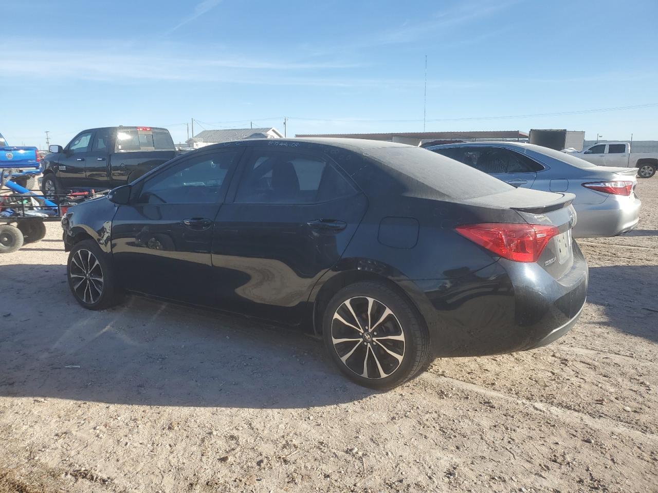 2019 TOYOTA COROLLA L - Фото 2