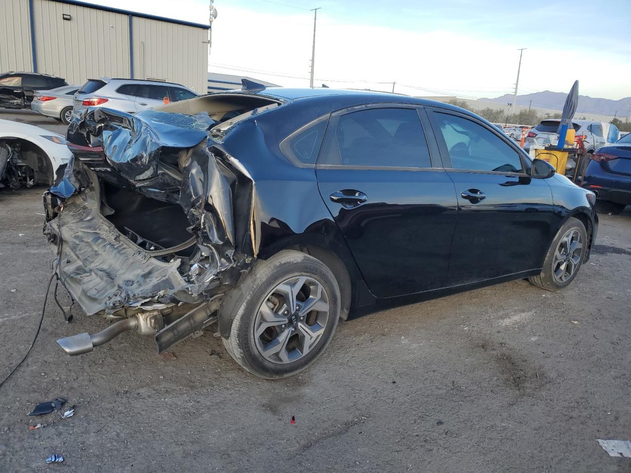 2021 KIA FORTE FE - Фото 3