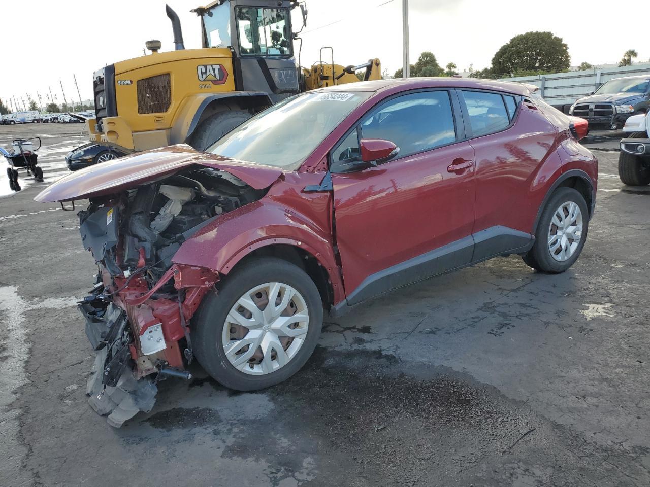 2019 TOYOTA C-HR XLE