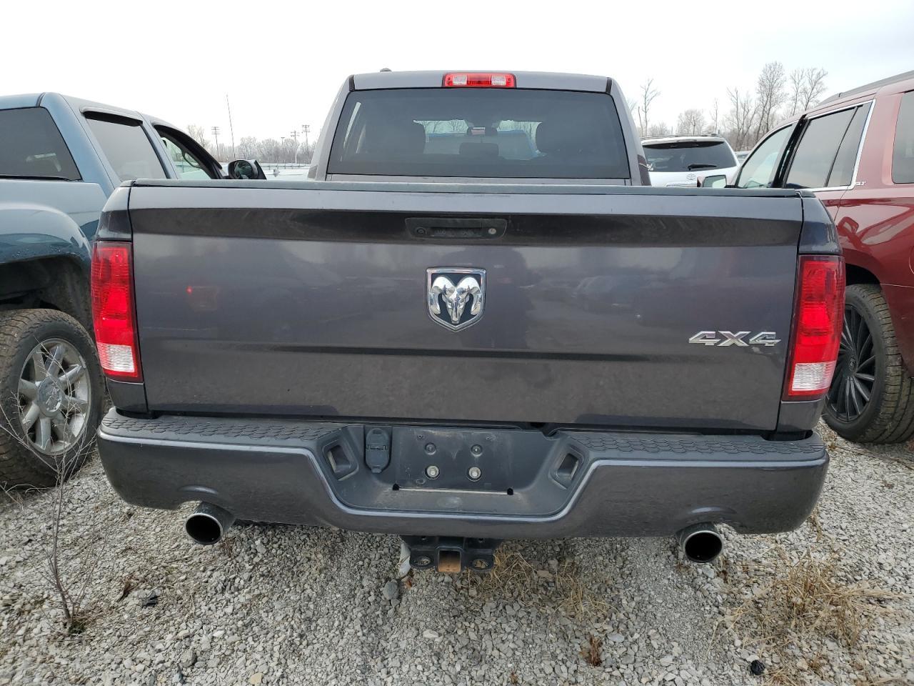 2017 RAM 1500 ST - Image 6