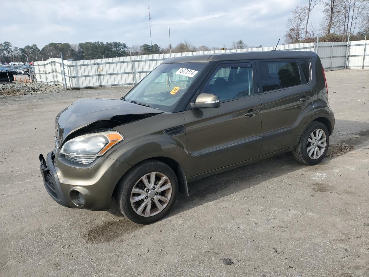 2013 KIA SOUL +