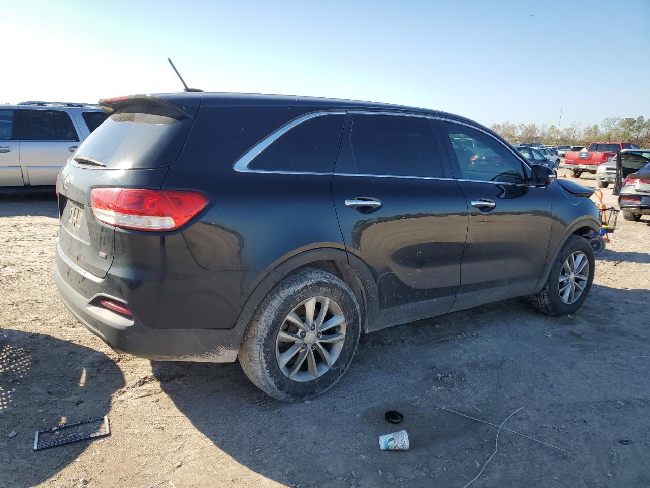 2016 KIA SORENTO LX - Image 3