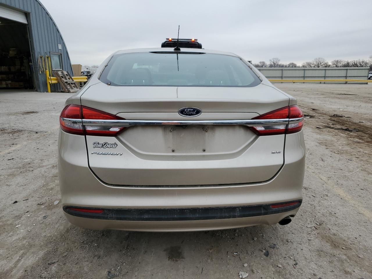 2017 FORD FUSION SE - Image 6