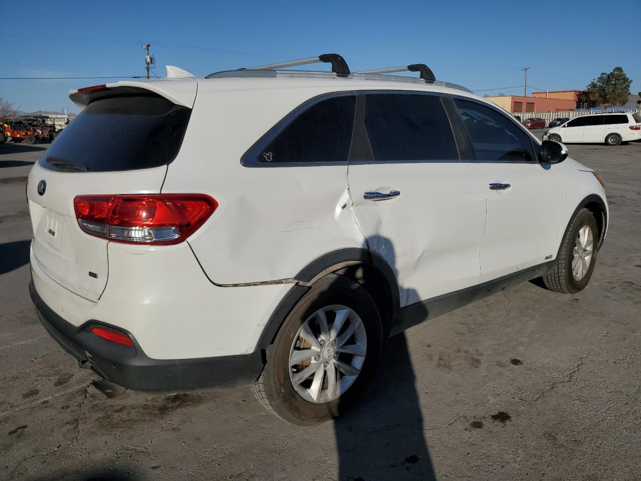 2016 KIA SORENTO LX - Image 3