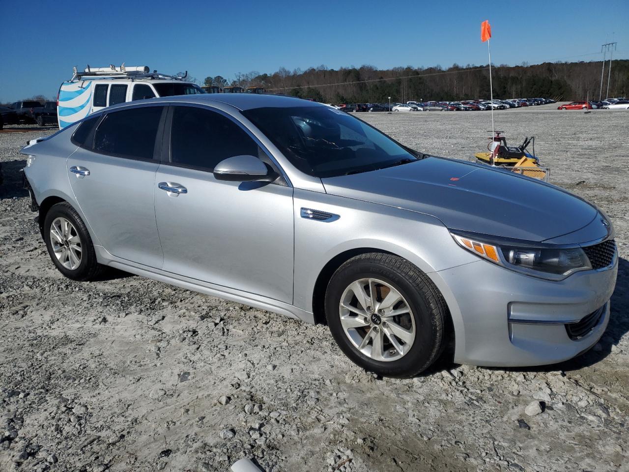 2016 KIA OPTIMA LX - Фото 4