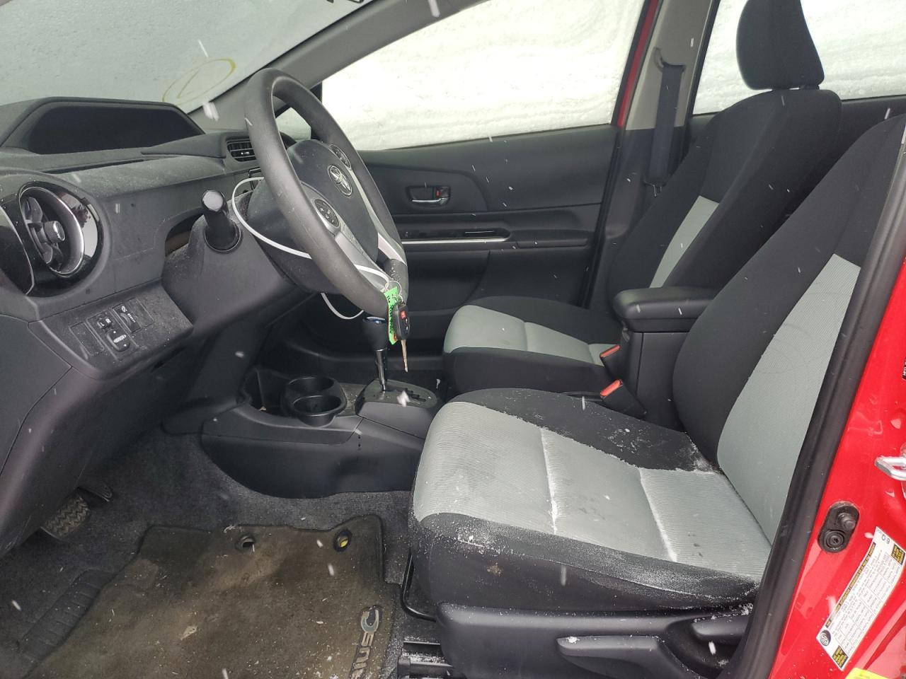 2016 TOYOTA PRIUS C - Image 7