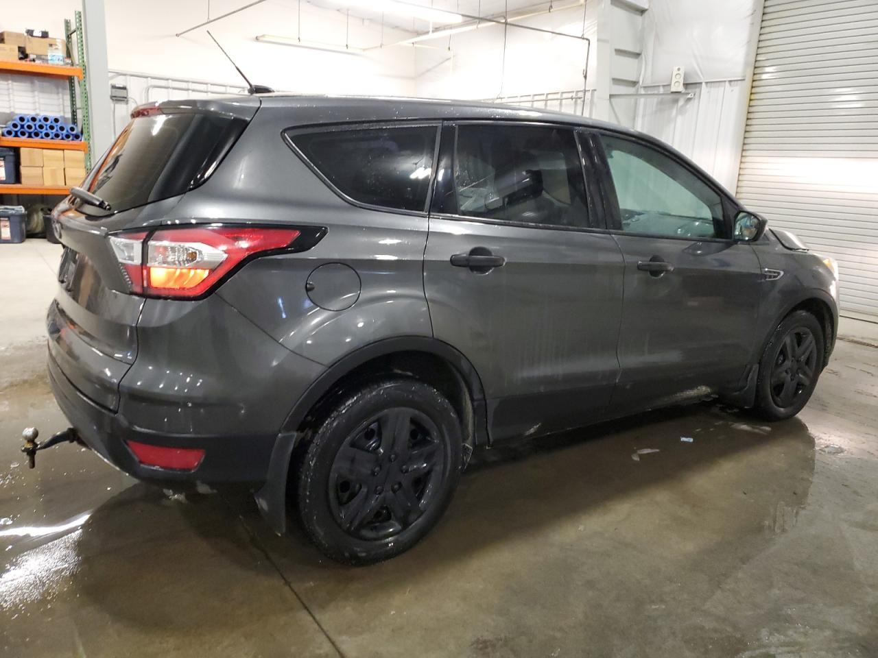 2017 FORD ESCAPE S - Image 3