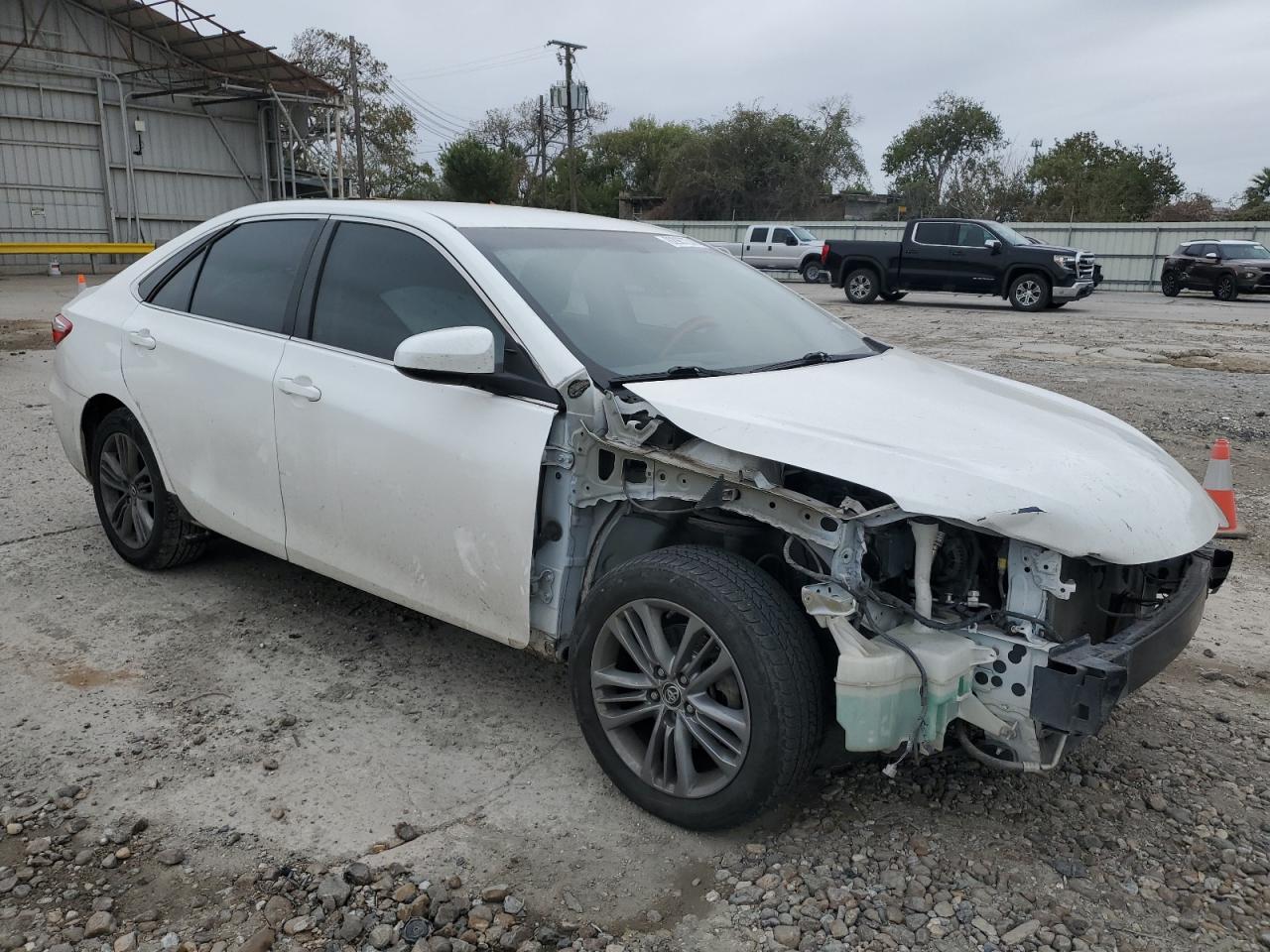 2016 TOYOTA CAMRY LE - Image 4