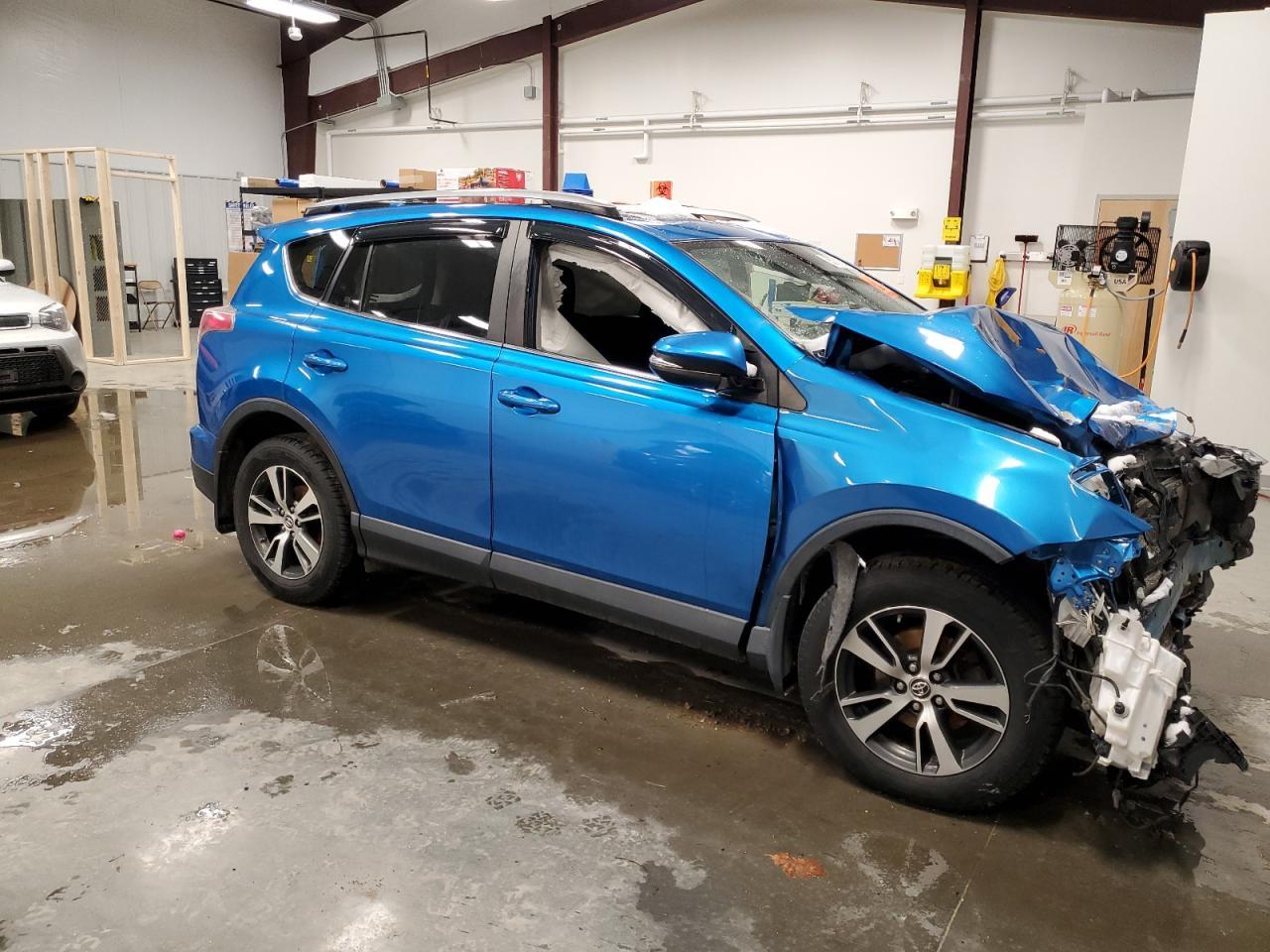 2018 TOYOTA RAV4 ADVEN - Image 4