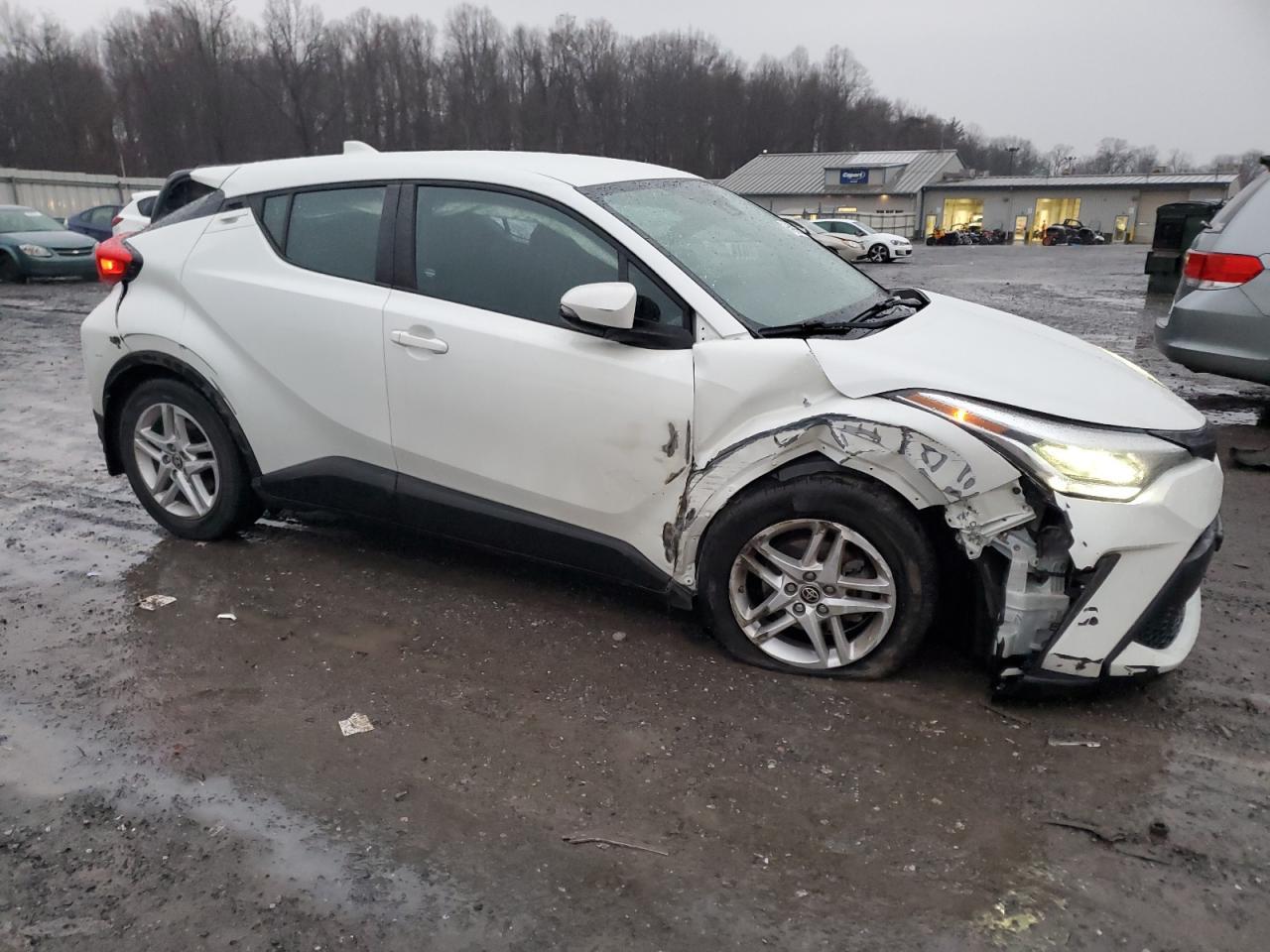 2021 TOYOTA C-HR XLE - Фото 4