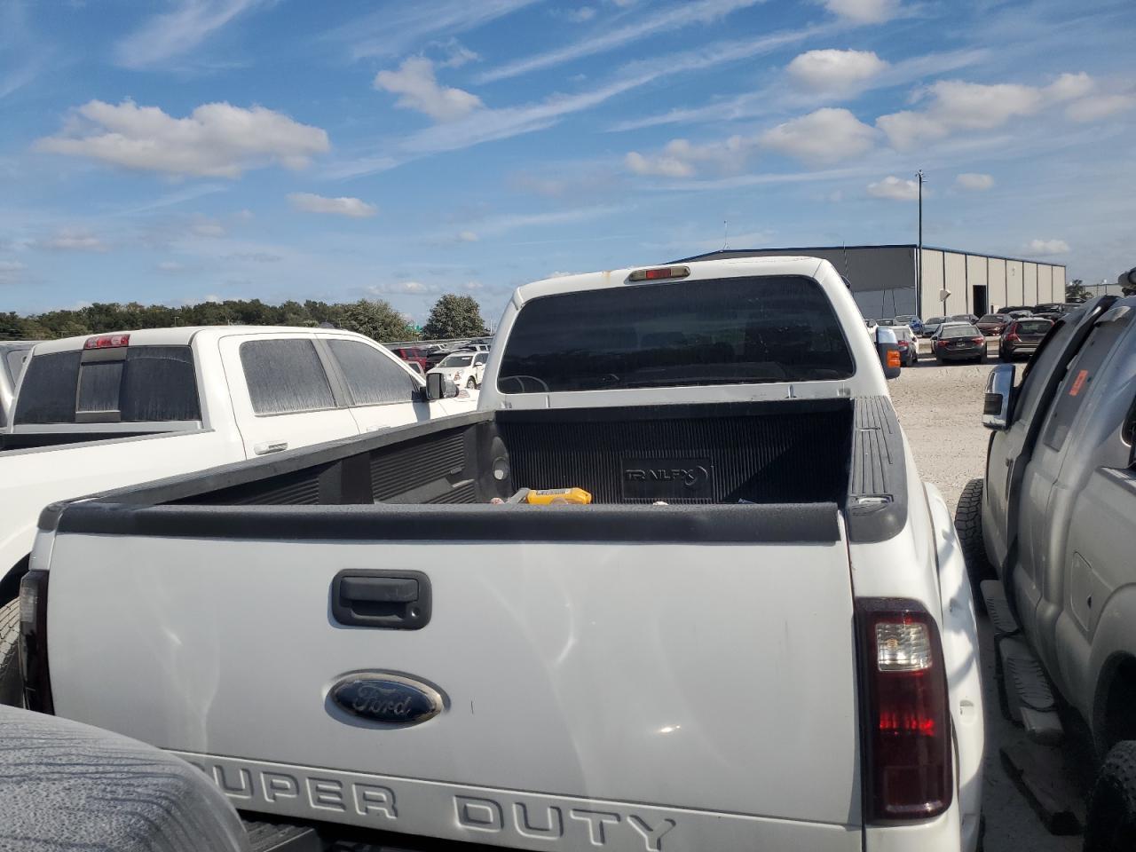 2011 FORD F350 SUPER - Image 6