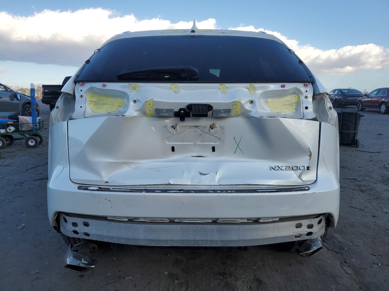 2015 LEXUS NX 200T - Фото 6