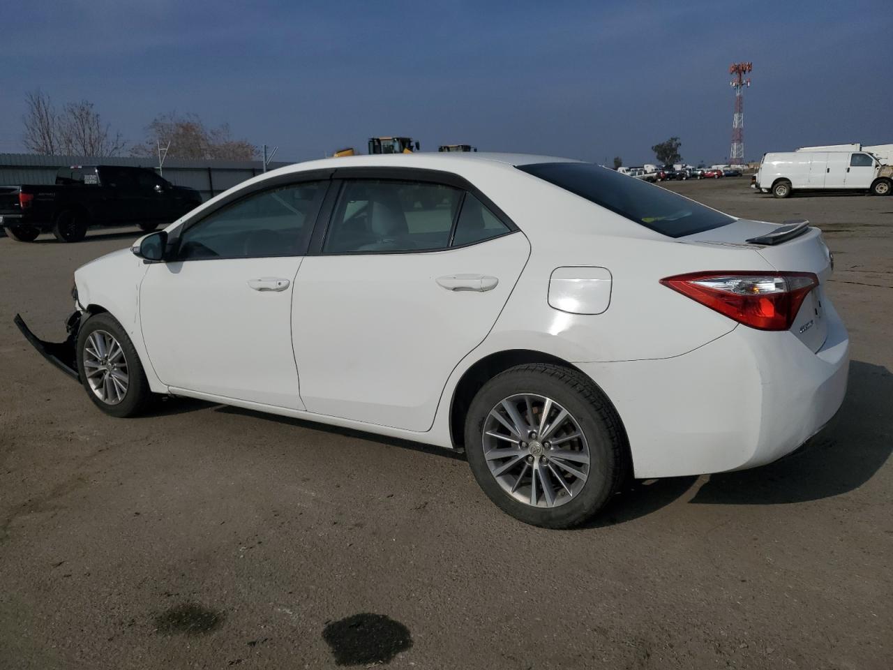 2014 TOYOTA COROLLA L - Image 2