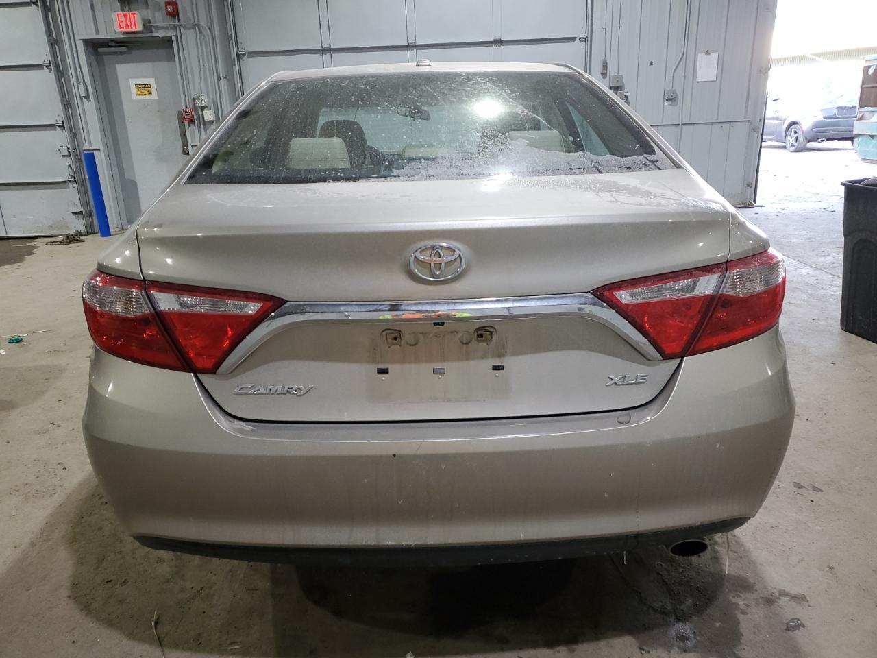 2017 TOYOTA CAMRY LE - Image 6