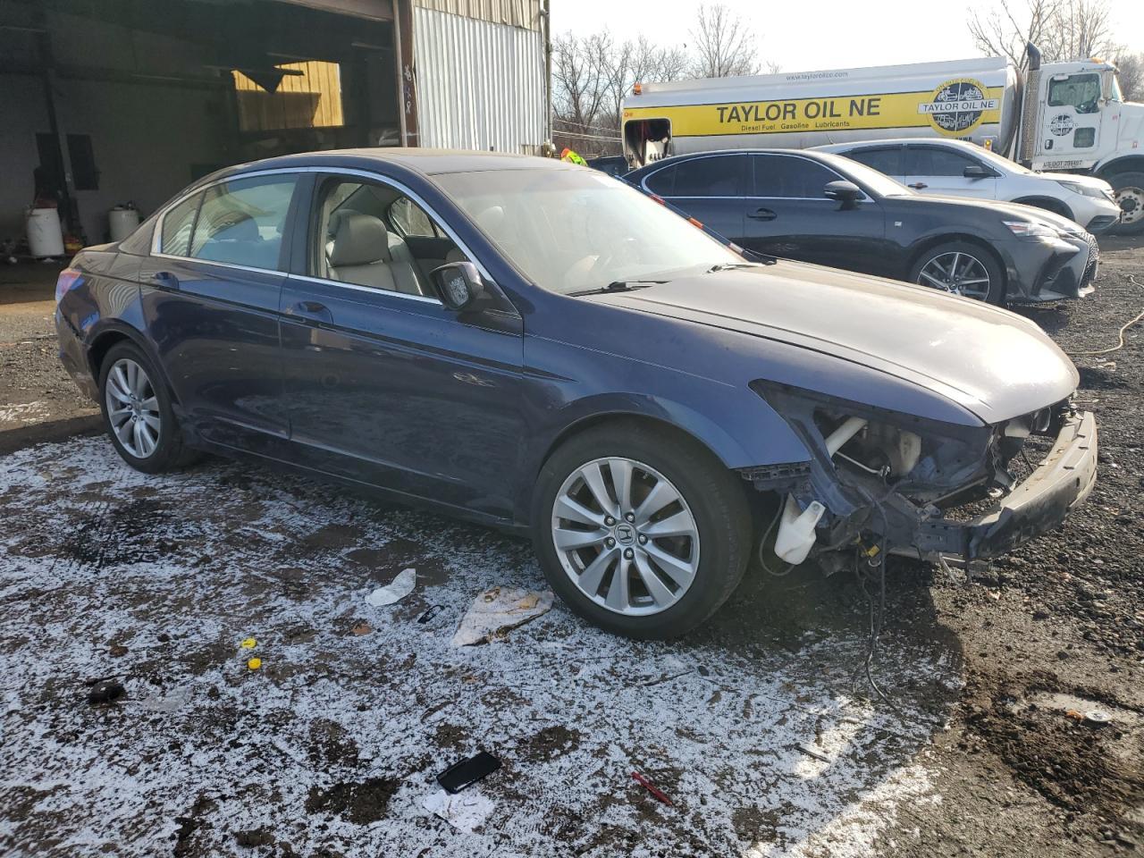 2012 HONDA ACCORD EXL - Image 4