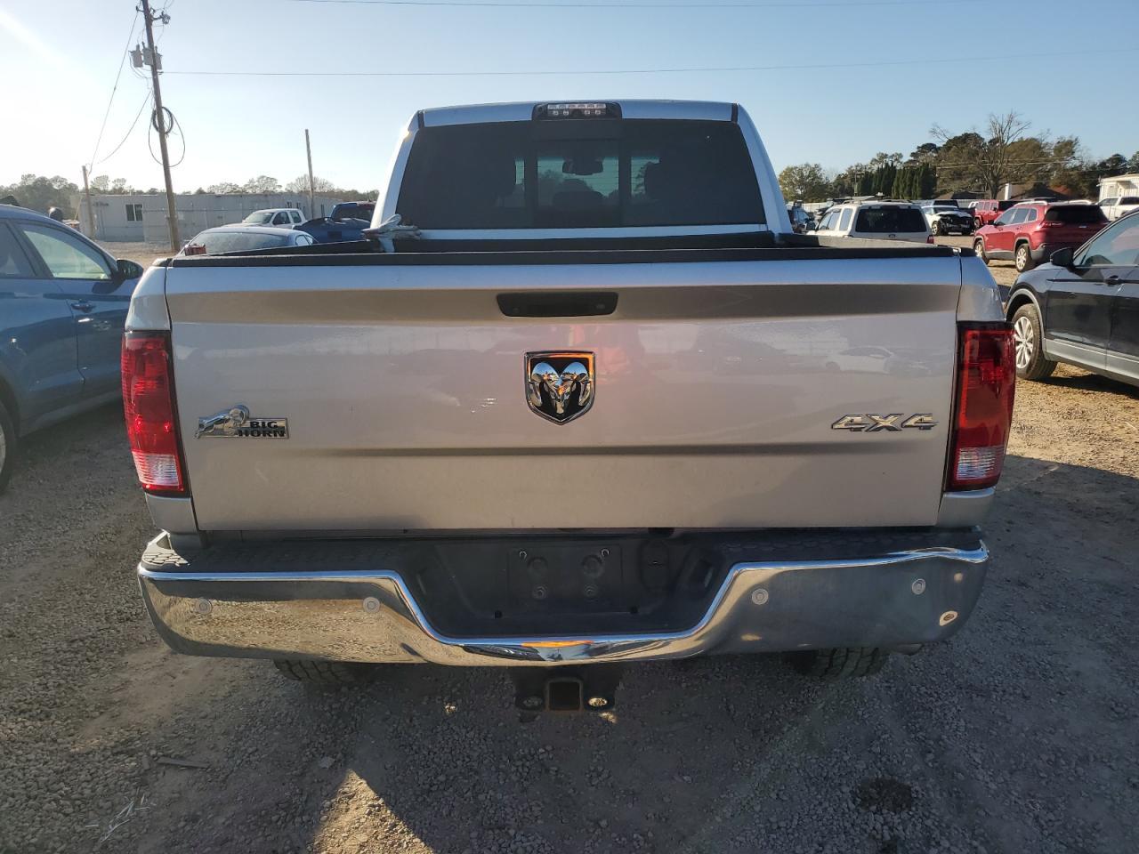 2018 RAM 2500 SLT - Image 6