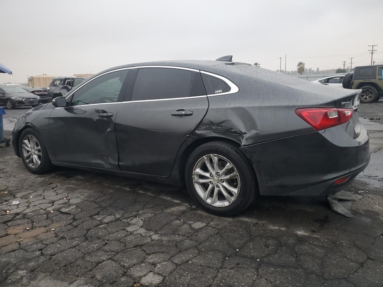 2017 CHEVROLET MALIBU LT - Image 2