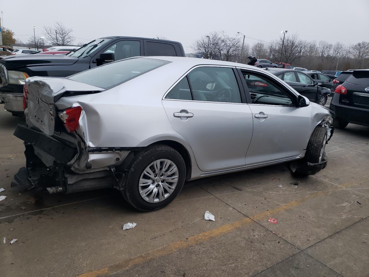 2013 TOYOTA CAMRY L - Image 3