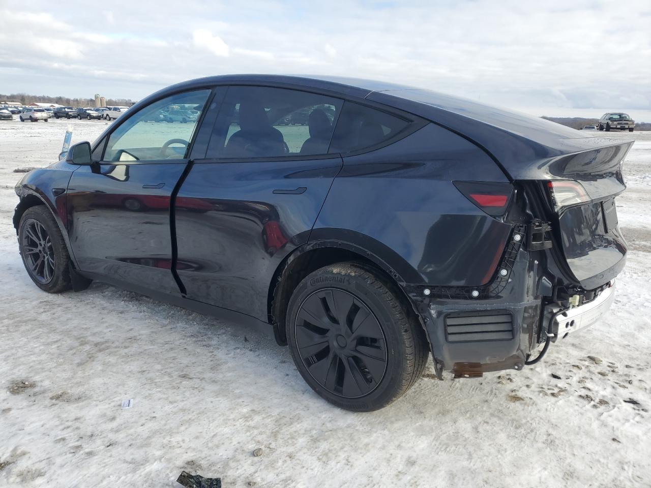 2025 TESLA MODEL Y - Image 2