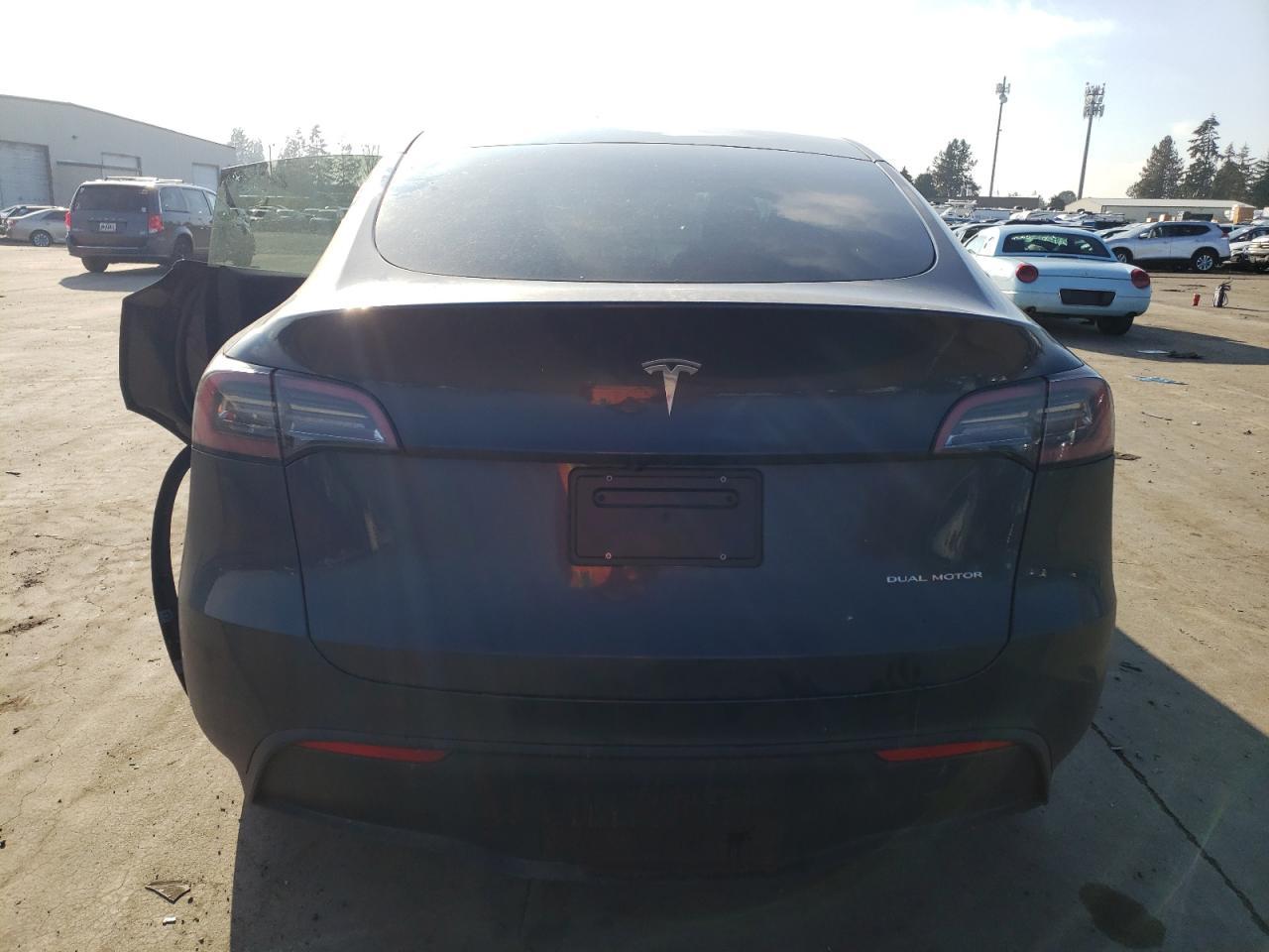 2024 TESLA MODEL Y - Image 6