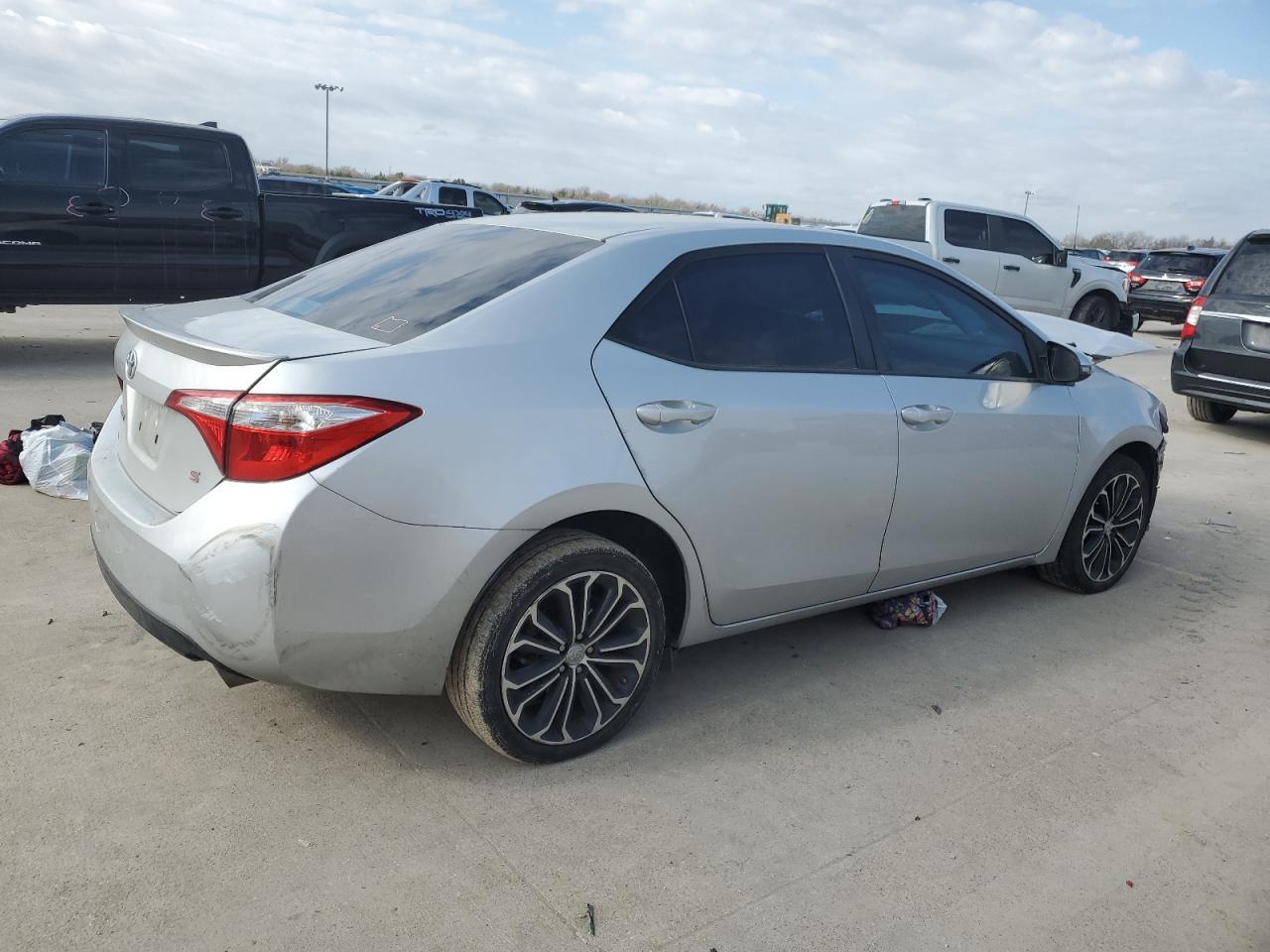 2016 TOYOTA COROLLA L - Фото 3