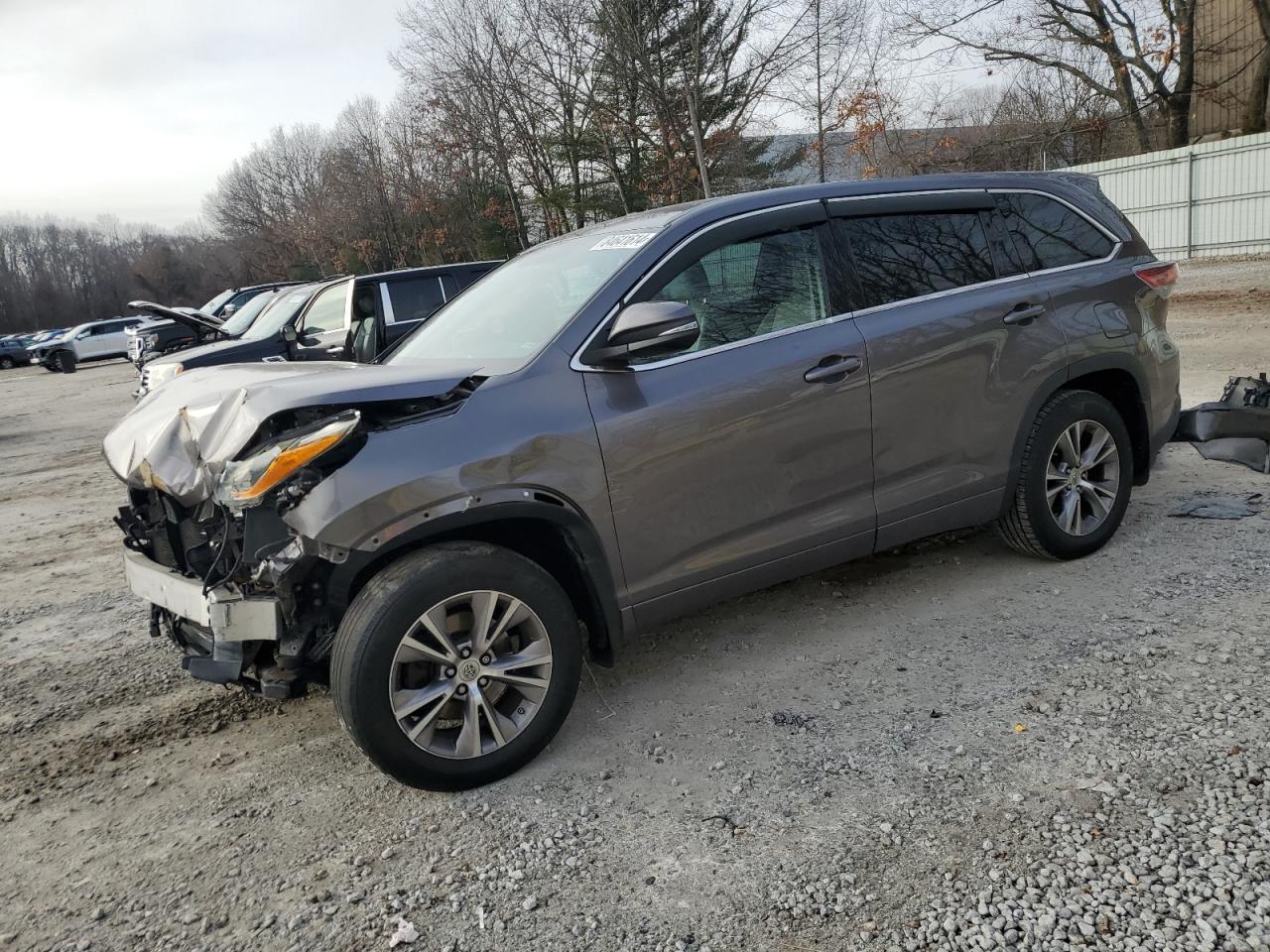 2014 TOYOTA HIGHLANDER