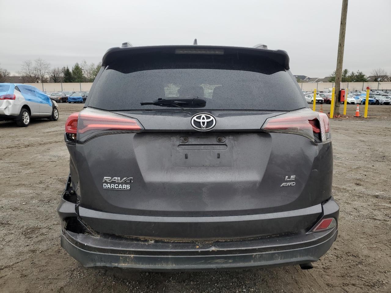 2017 TOYOTA RAV4 LE - Фото 6