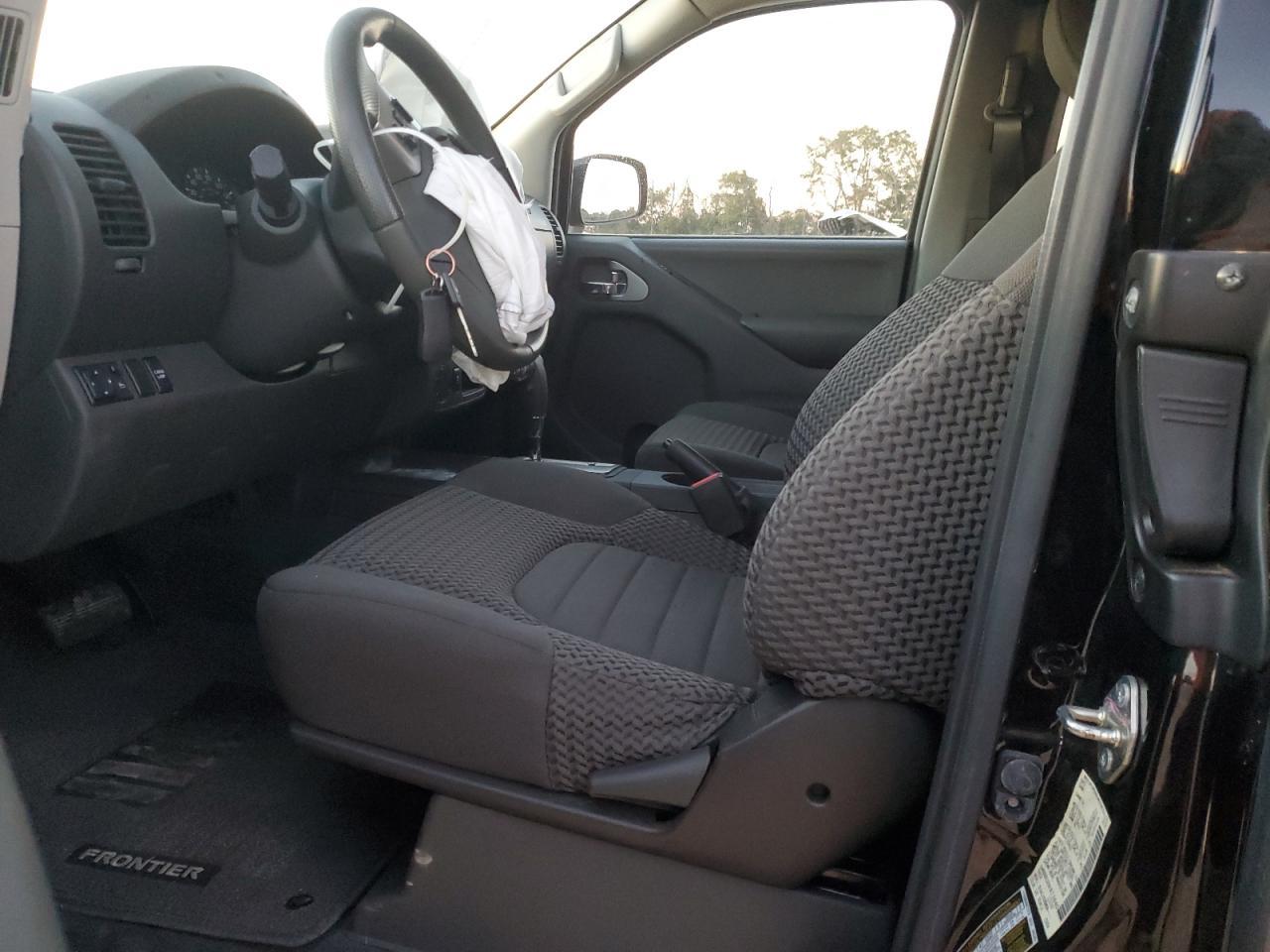 2019 NISSAN FRONTIER S - Фото 7