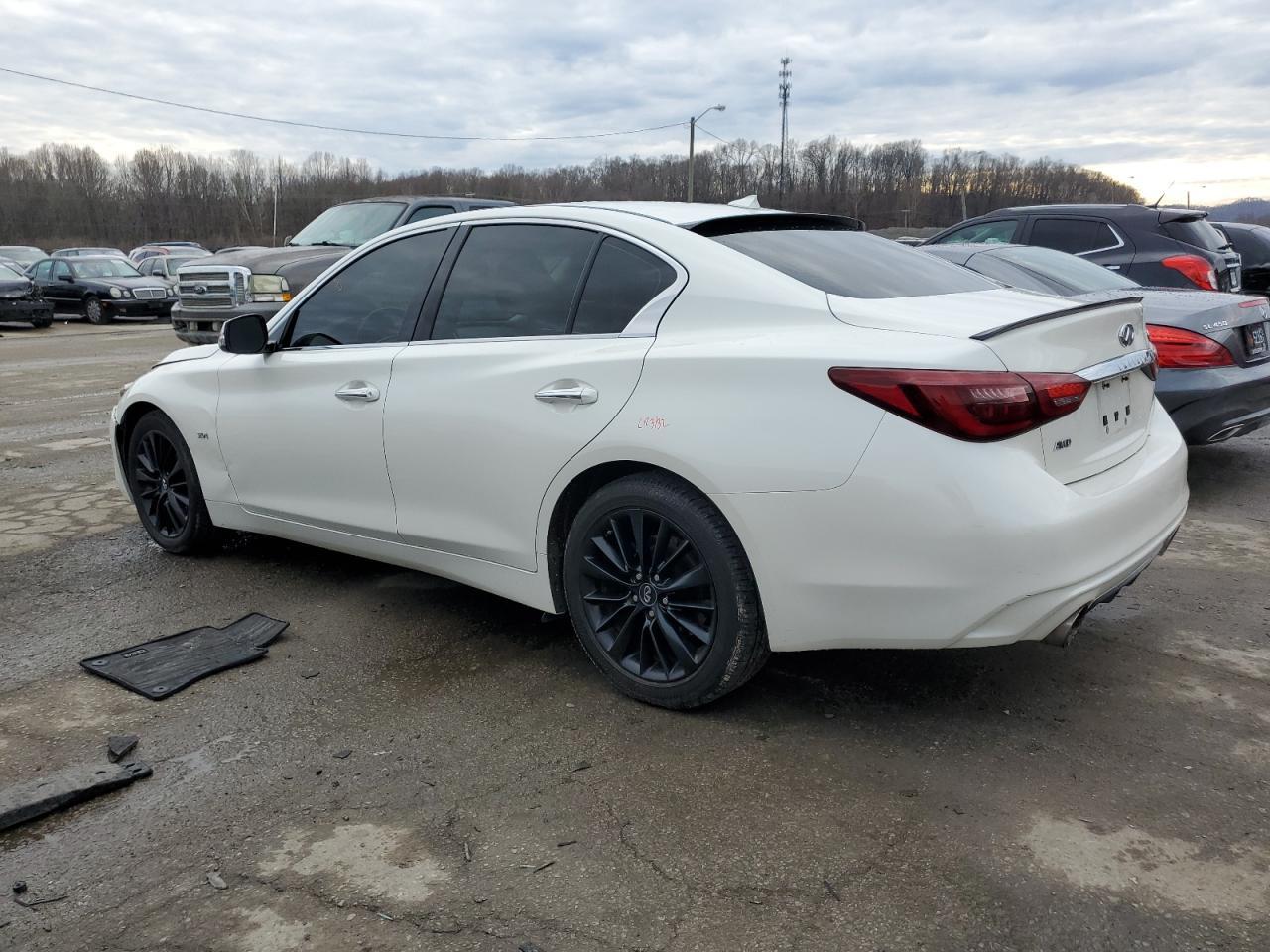 2018 INFINITI Q50 LUXE - Image 2