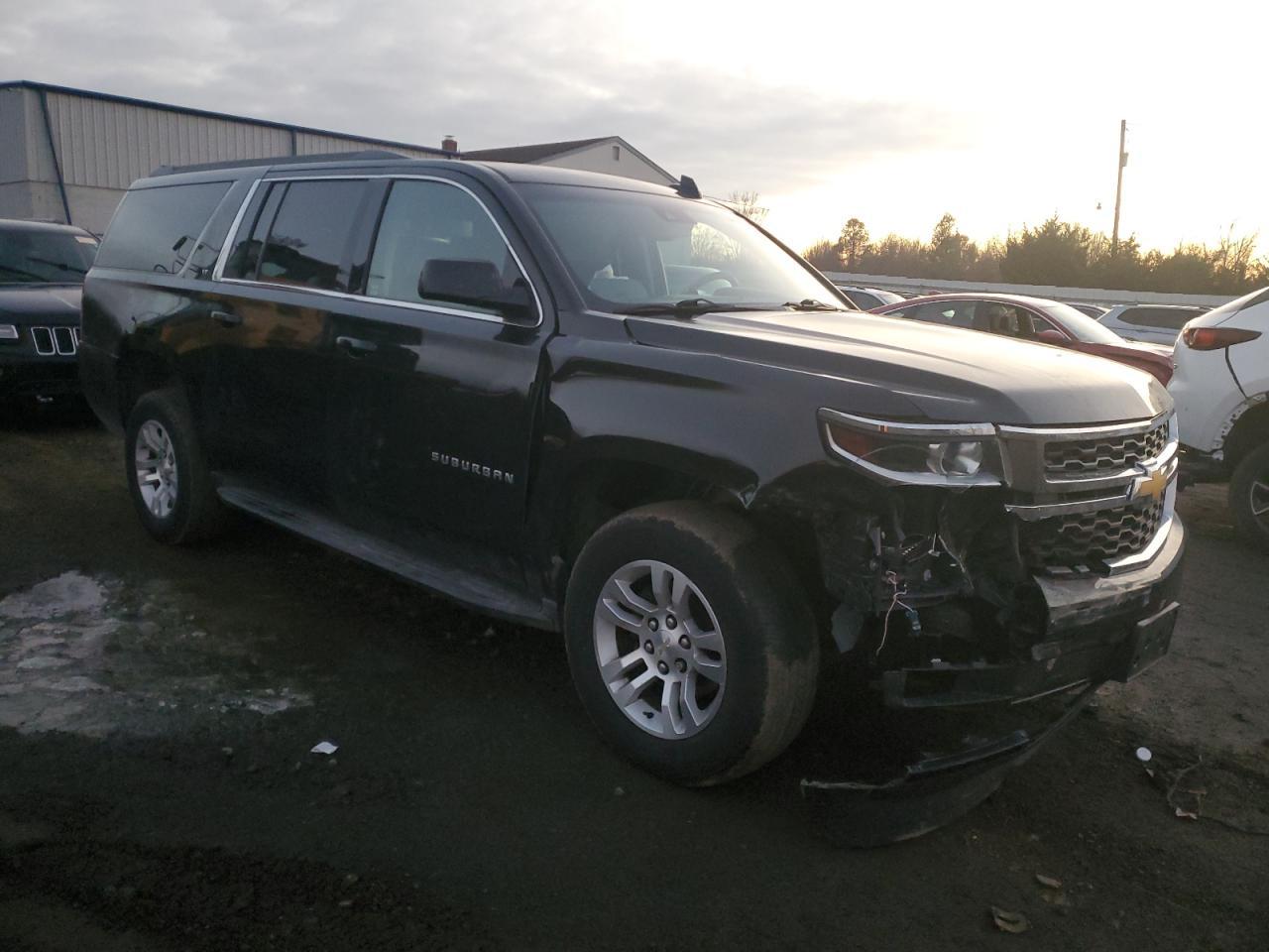 2017 CHEVROLET SUBURBAN K - Фото 4