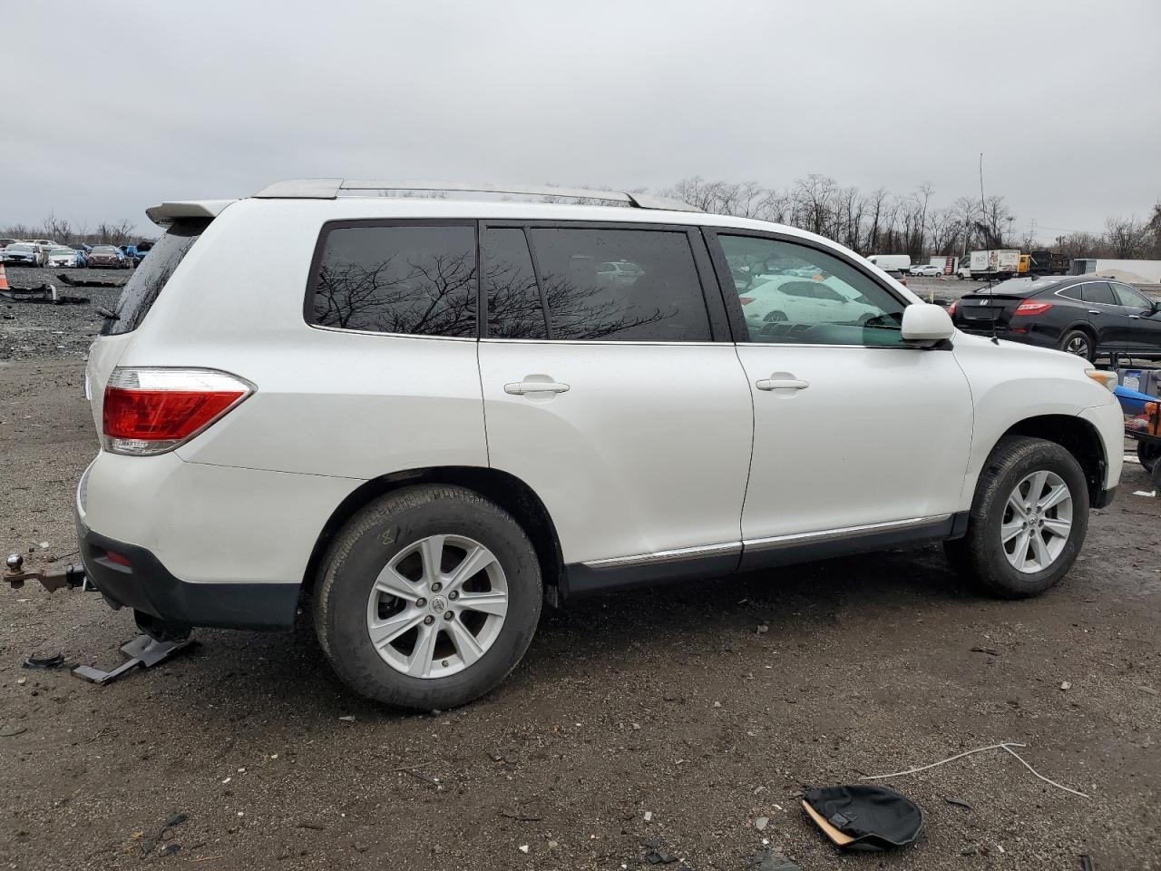 2012 TOYOTA HIGHLANDER - Image 3