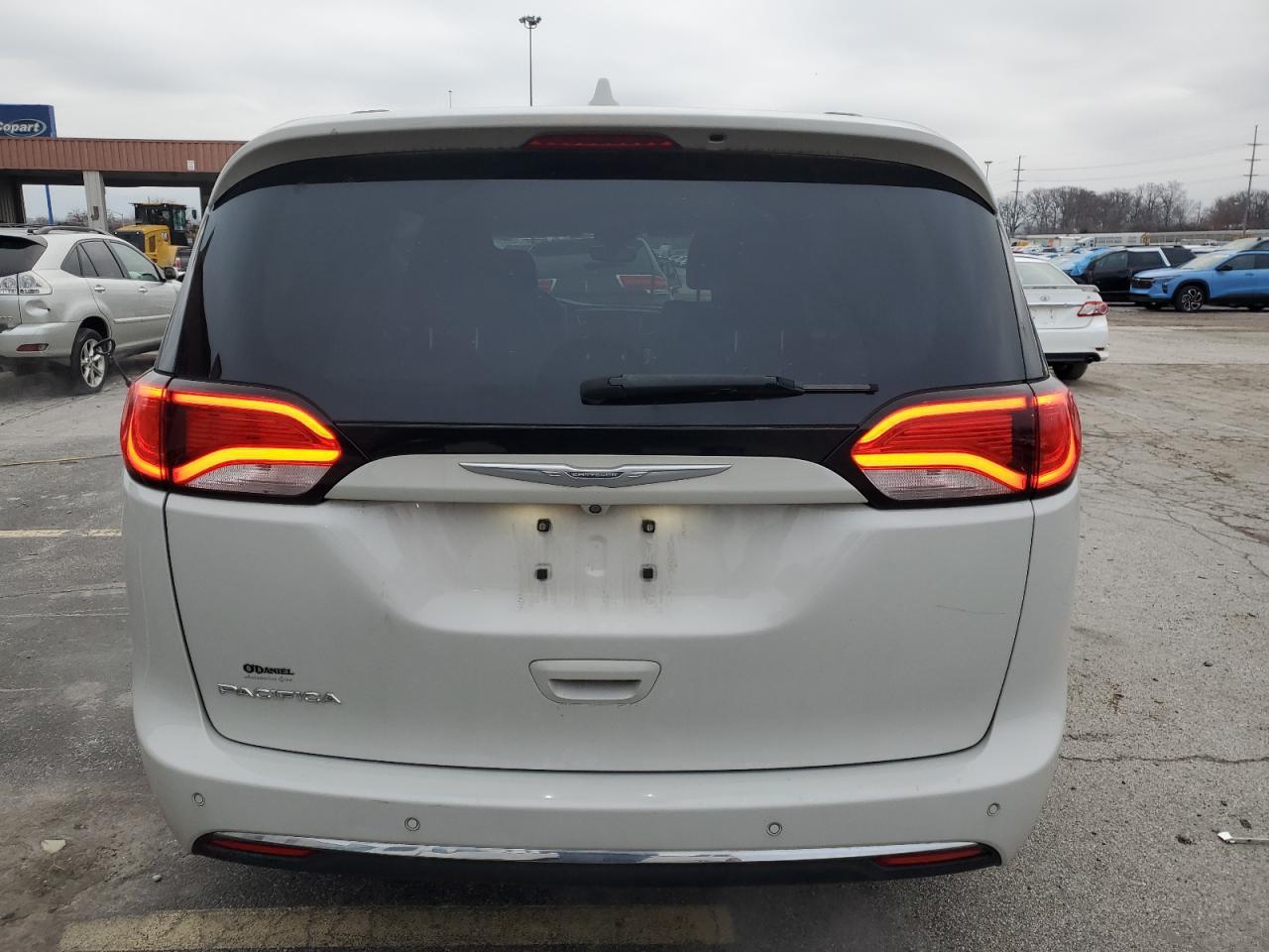 2017 CHRYSLER PACIFICA T - Фото 6