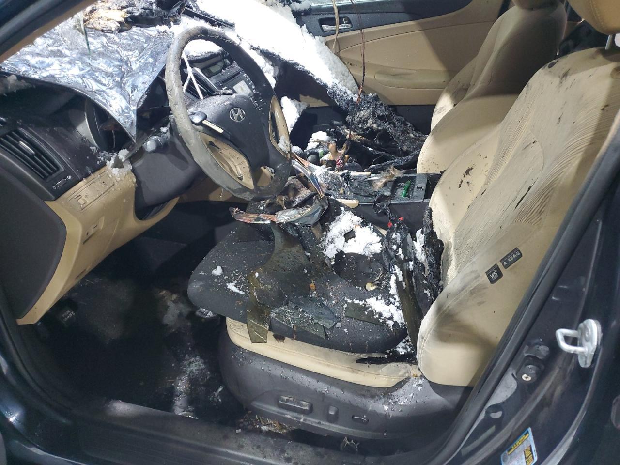 2011 HYUNDAI SONATA GLS - Image 7