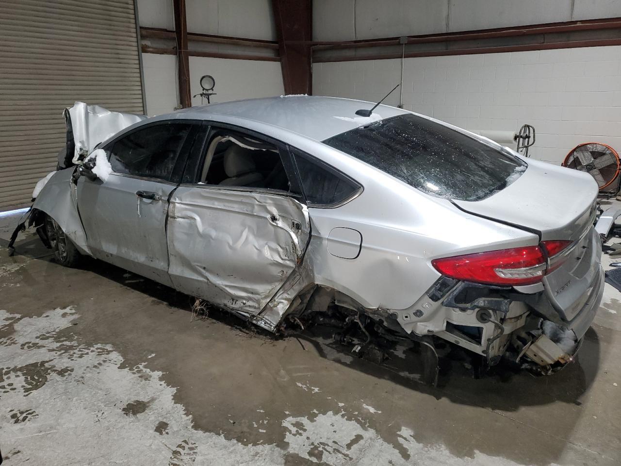 2017 FORD FUSION SE - Фото 2