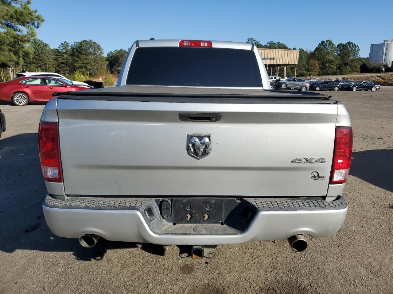 2015 RAM 1500 ST - Image 6