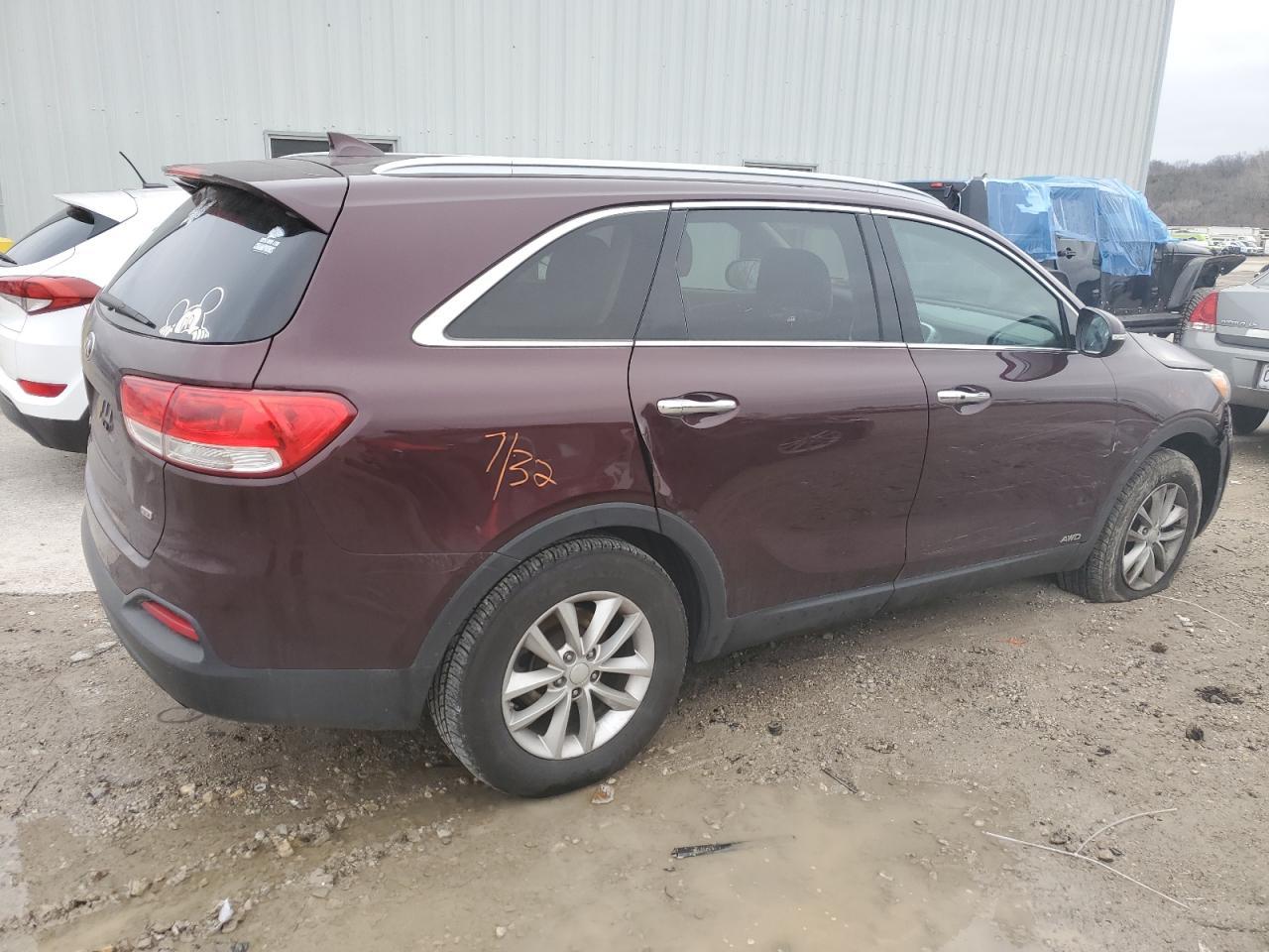 2017 KIA SORENTO LX - Image 3