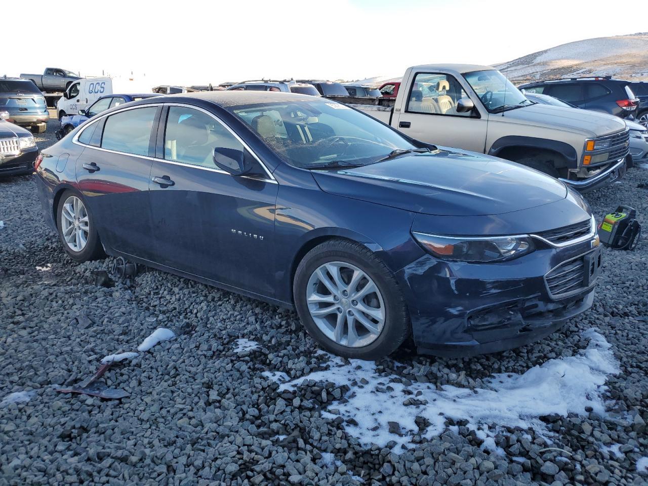2017 CHEVROLET MALIBU LT - Image 4