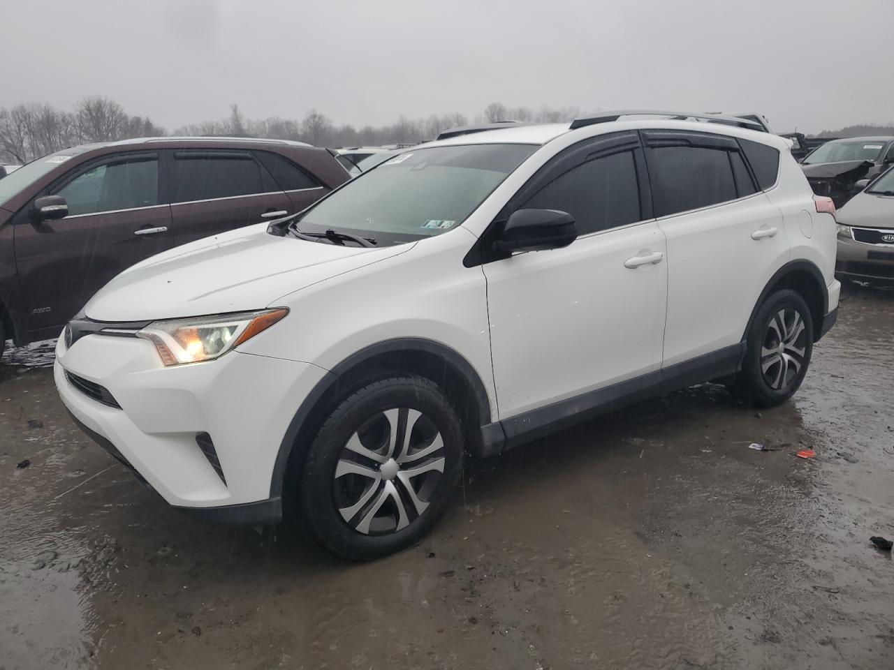 2017 TOYOTA RAV4 LE