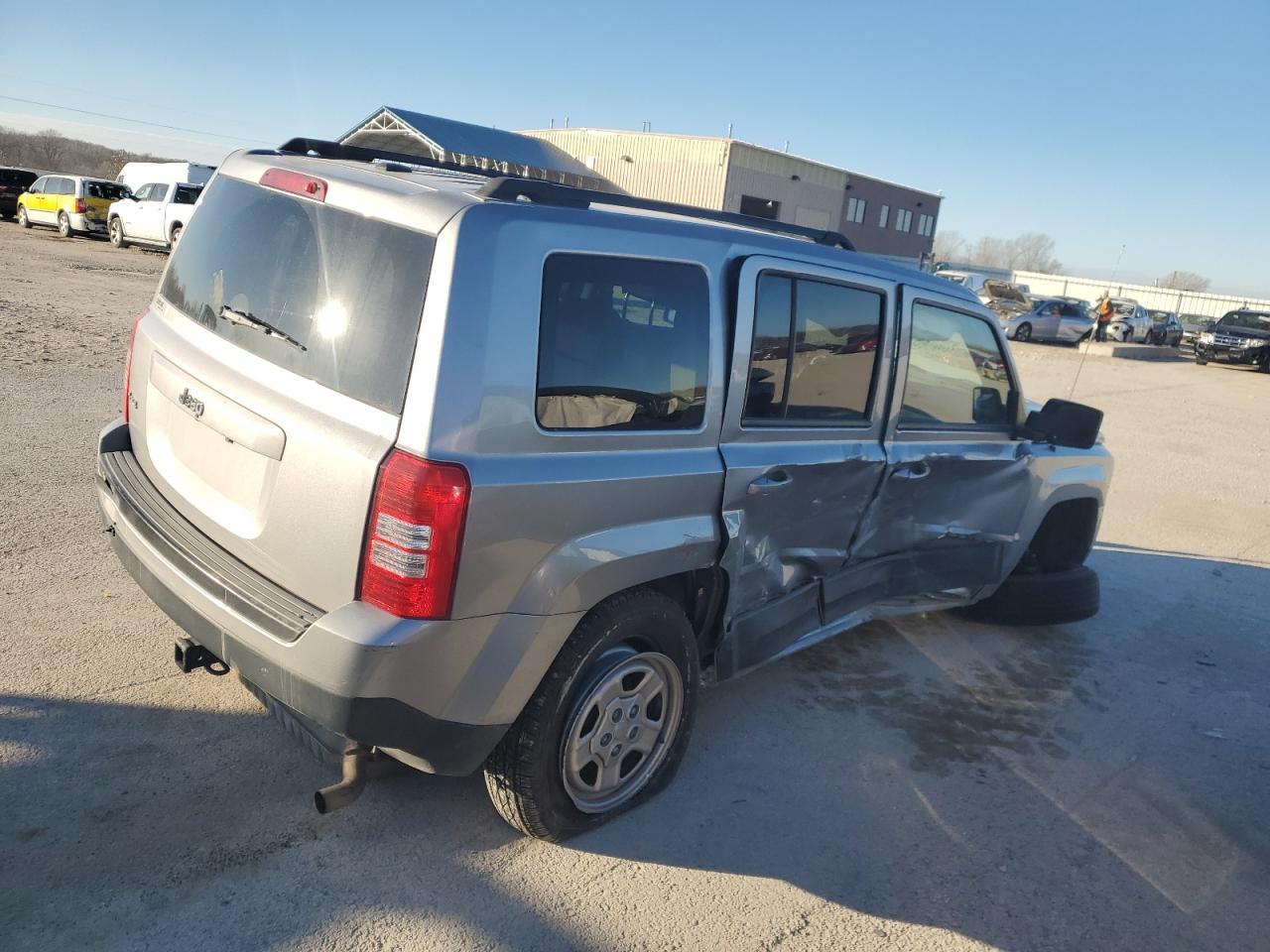 2017 JEEP PATRIOT SP - Image 3