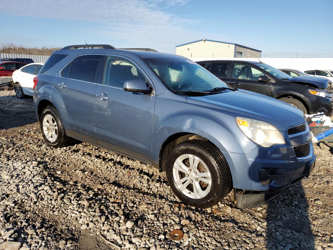 2011 CHEVROLET EQUINOX LT - Image 4