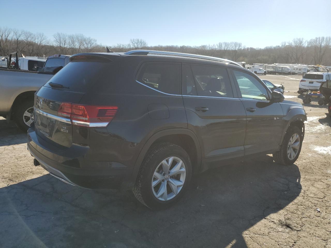 2019 VOLKSWAGEN ATLAS SE - Image 3