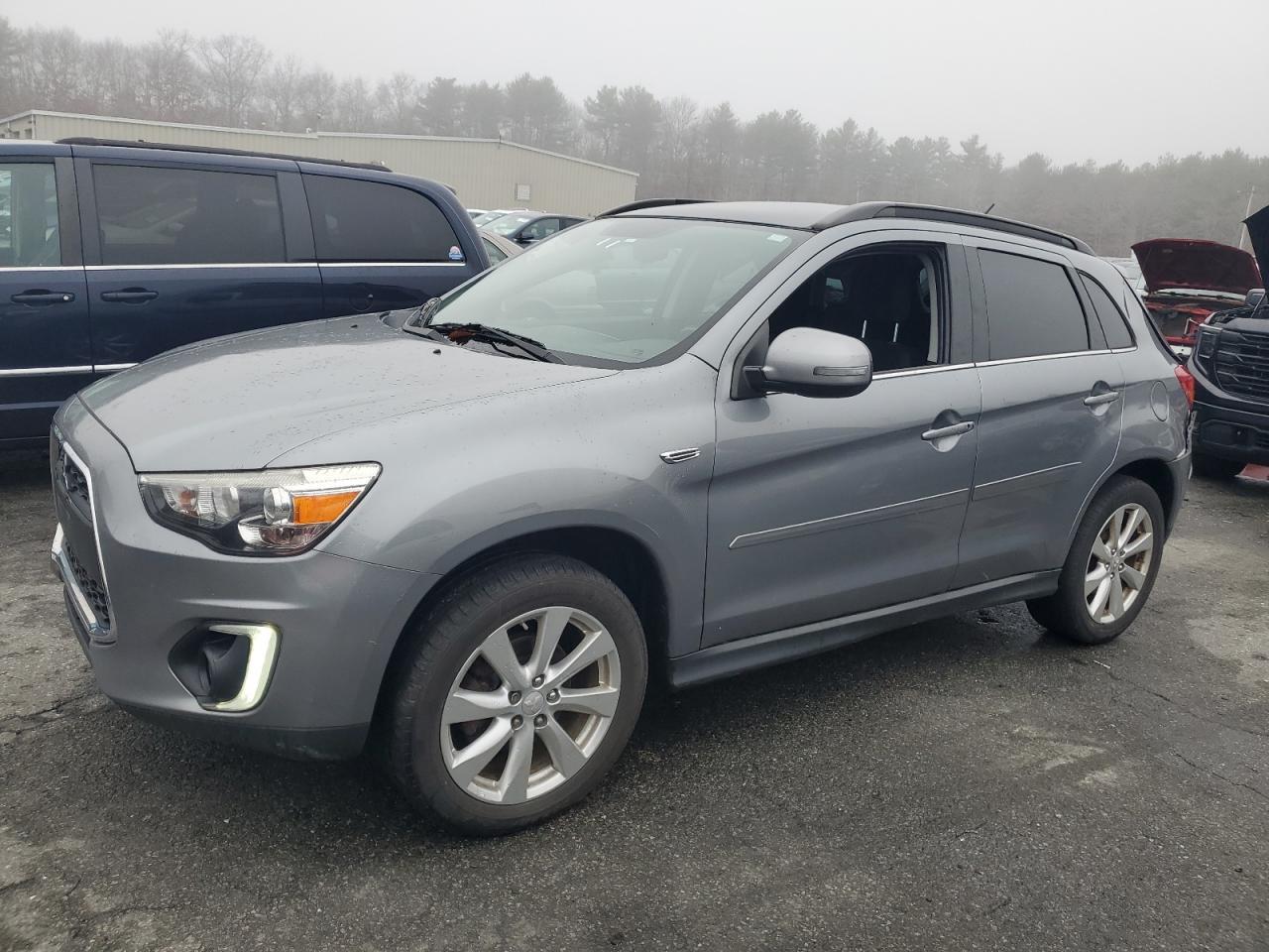 2015 MITSUBISHI OUTLANDER