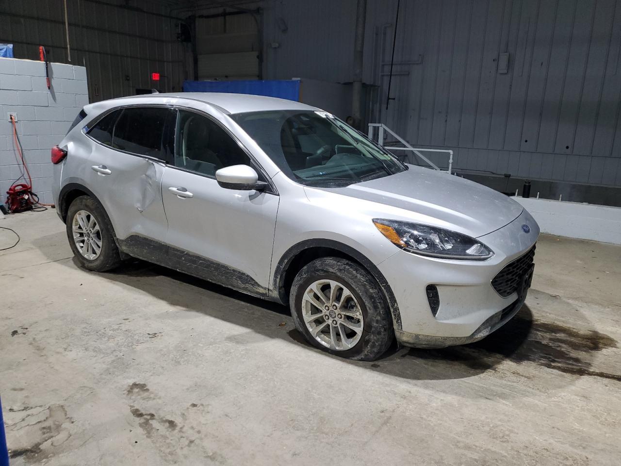 2020 FORD ESCAPE SE - Image 4